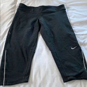 nike cropped leggings